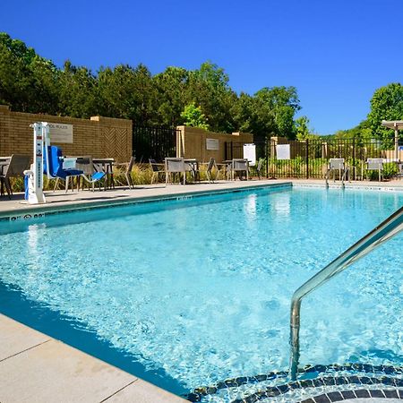 فندق Courtyard By Marriott Raleigh Cary Crossroads المظهر الخارجي الصورة