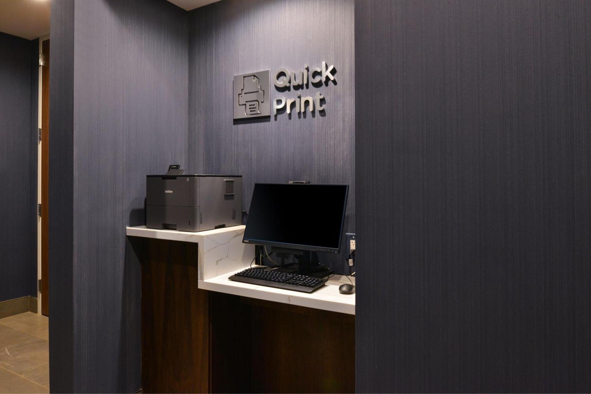 فندق Courtyard By Marriott Raleigh Cary Crossroads المظهر الخارجي الصورة