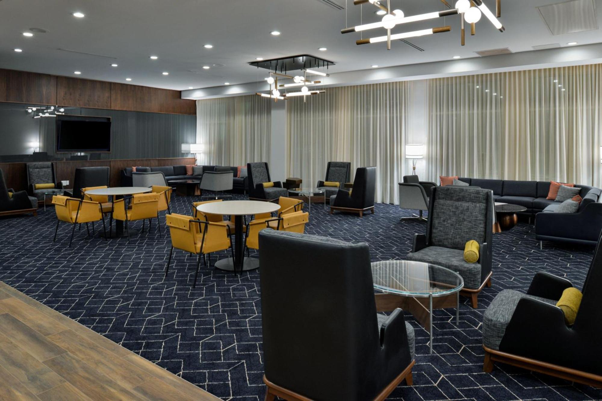 فندق Courtyard By Marriott Raleigh Cary Crossroads المظهر الخارجي الصورة